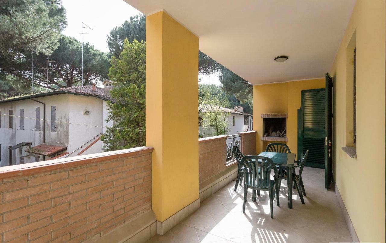 Le Terrazze Apartments Lido di Spina Exteriör bild