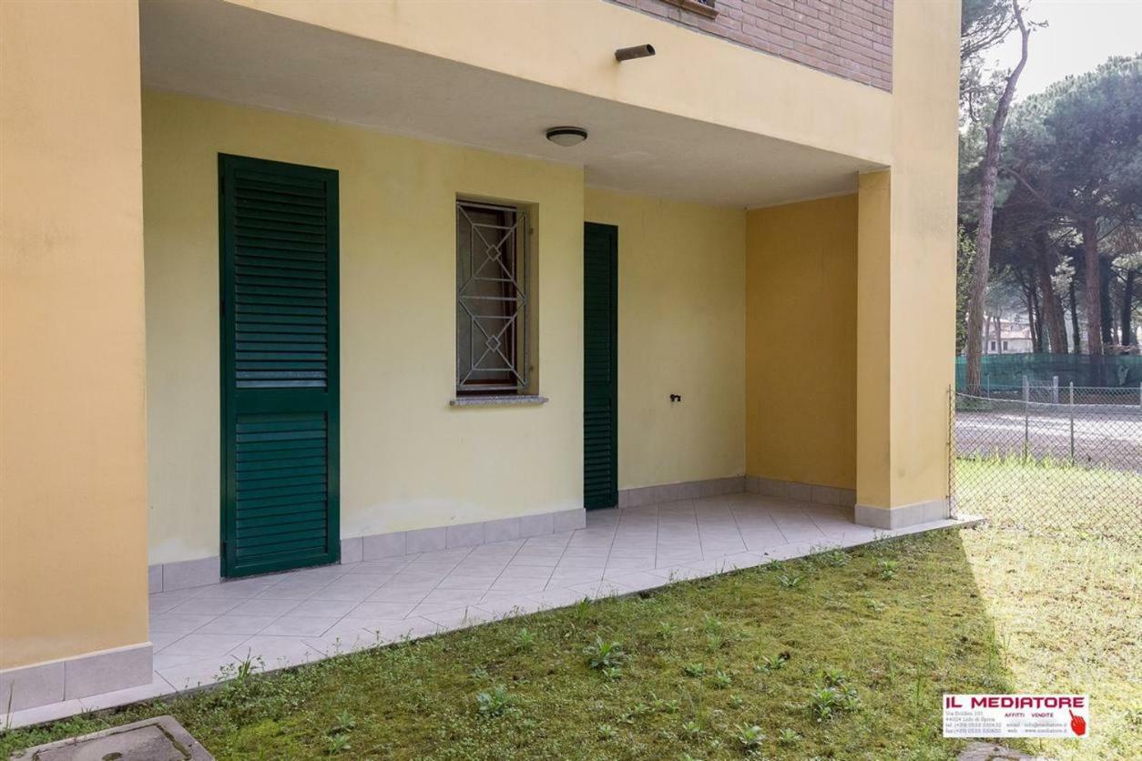 Le Terrazze Apartments Lido di Spina Exteriör bild